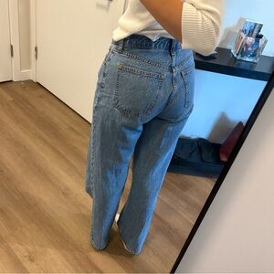 Abercrombie & Fitch Loose High Rise Blue Jeans